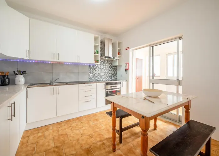 Guestready - Serene Escape Close To Aroeira Gasthuis Lissabon